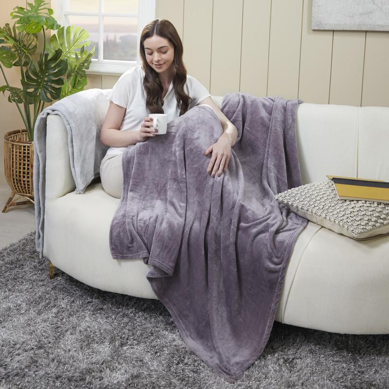 Buy Set of 2 3 Throw Blankets Flannel 120 x 150 cm 200 GSM Online Penguin Home